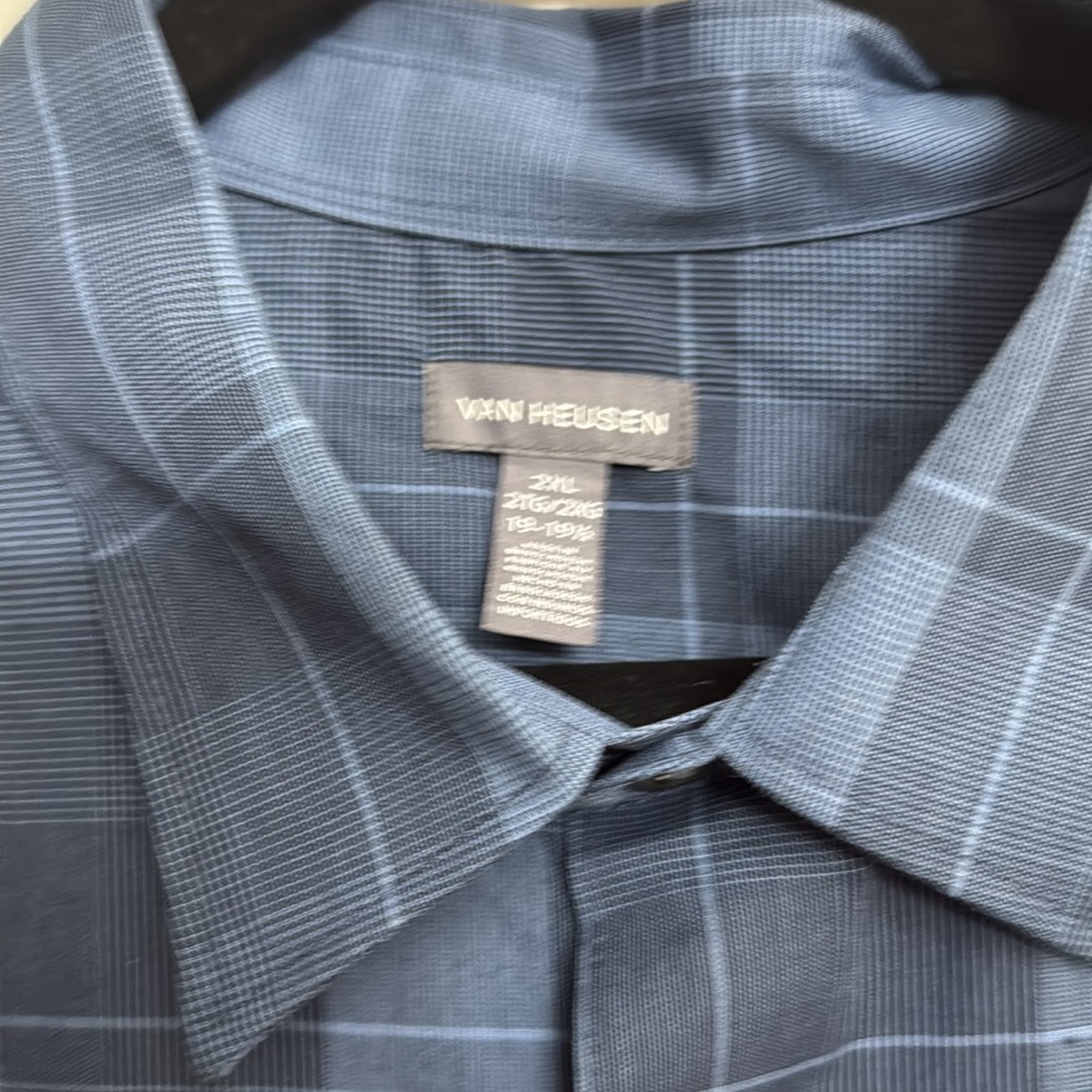 Blue short sleeve dress shirt - Picture 2 of 3